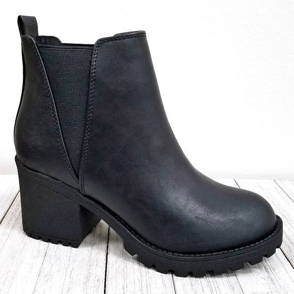 New Black Chelsea Lug Combat Ankle Boots Booties - Picture 2 of 3
